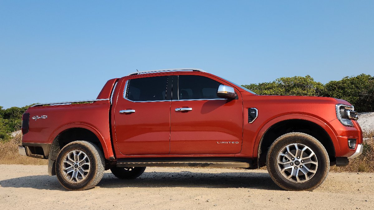 A versão mais cobiçada e a mais cara é a Limited V6, que parte de R$ 341.900.