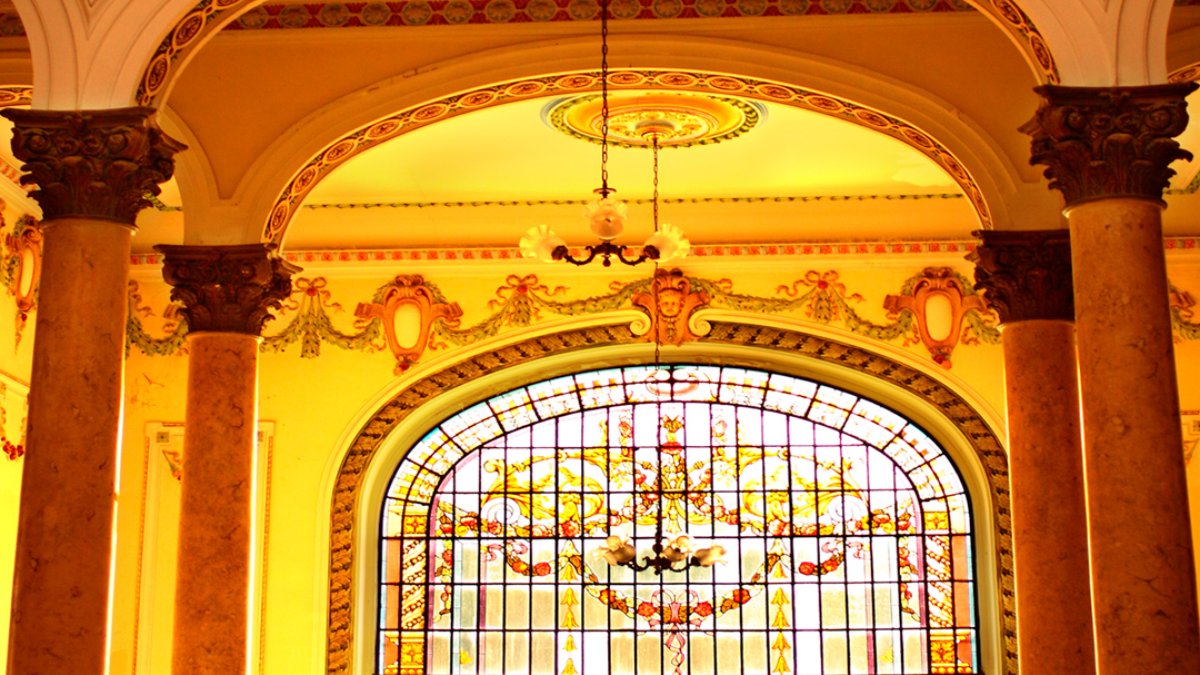 Arquitetura das construções, inspiradas no art nouveau, foram capa da Vogue por três anos consecutivos. /Foto: Divulgação