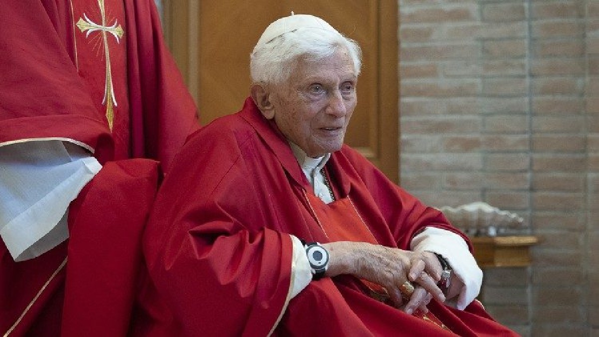 Bento 16 permaneceu no trono papal por 7 anos, mas renunciou por condições de saúde (Imagem: Vatican Media)