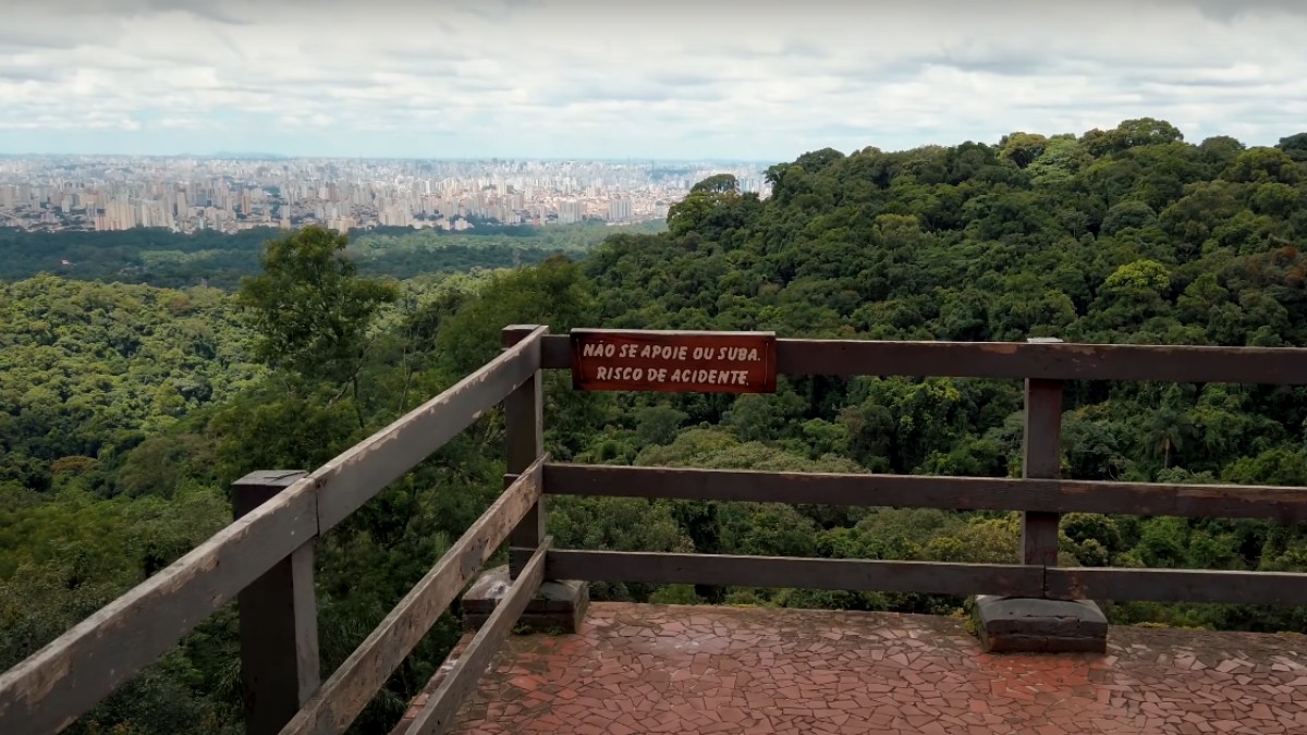 A área foi tombada no século XIX para proteger os mananciais que abasteciam a capital paulista. Hoje, o Sistema Cantareira garante o fornecimento de água até hoje.