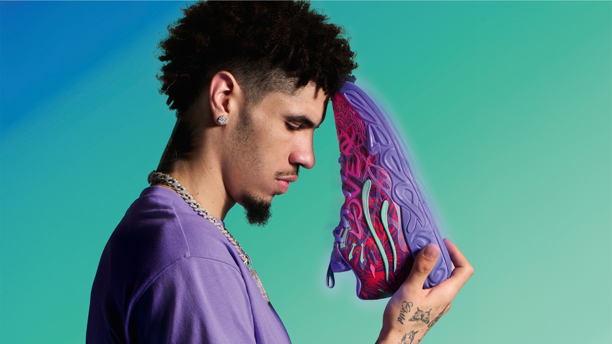 Jogador de basquete LaMelo, que também terá uma nova versão de seu tênis, o MB.04. /Foto: Divulgação