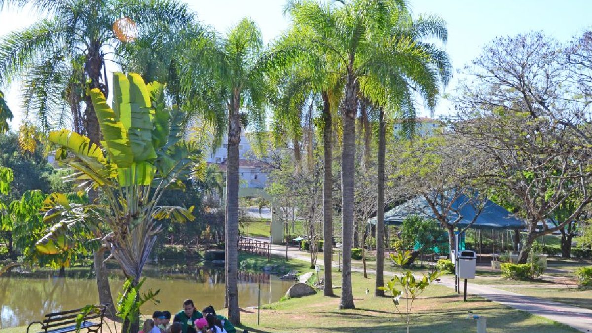 Aos amantes de animais, o Parque Zoológico Municipal Quinzinho de Barros oferece uma oportunidade de aprendizado e diversão, abrigando uma variedade interessante de diferentes espécies de animais, promovendo a educação ambiental - (Divulgação/PMS)