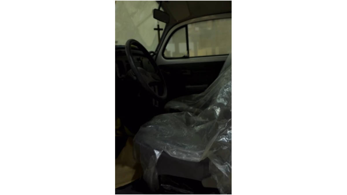A reabertura da loja revive a história automotiva brasileira, oferecendo uma chance única de adquirir relíquias preservadas.