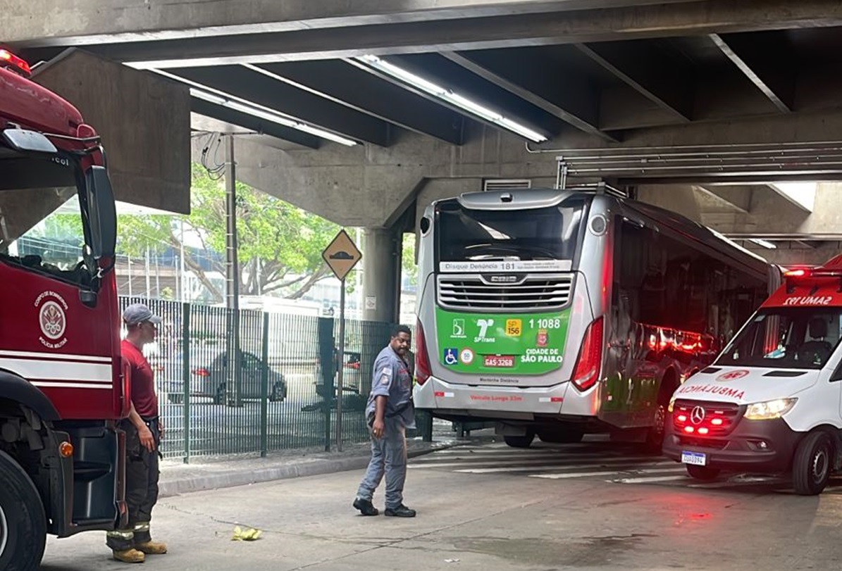 Mulher foi atropelada por ônibus no Terminal Barra Funda/Reprodução