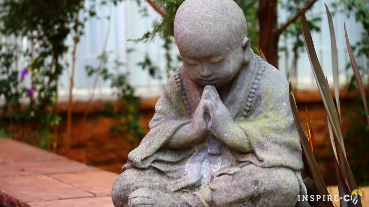 As estátuas de buda são muito comuns e símbolos de fé