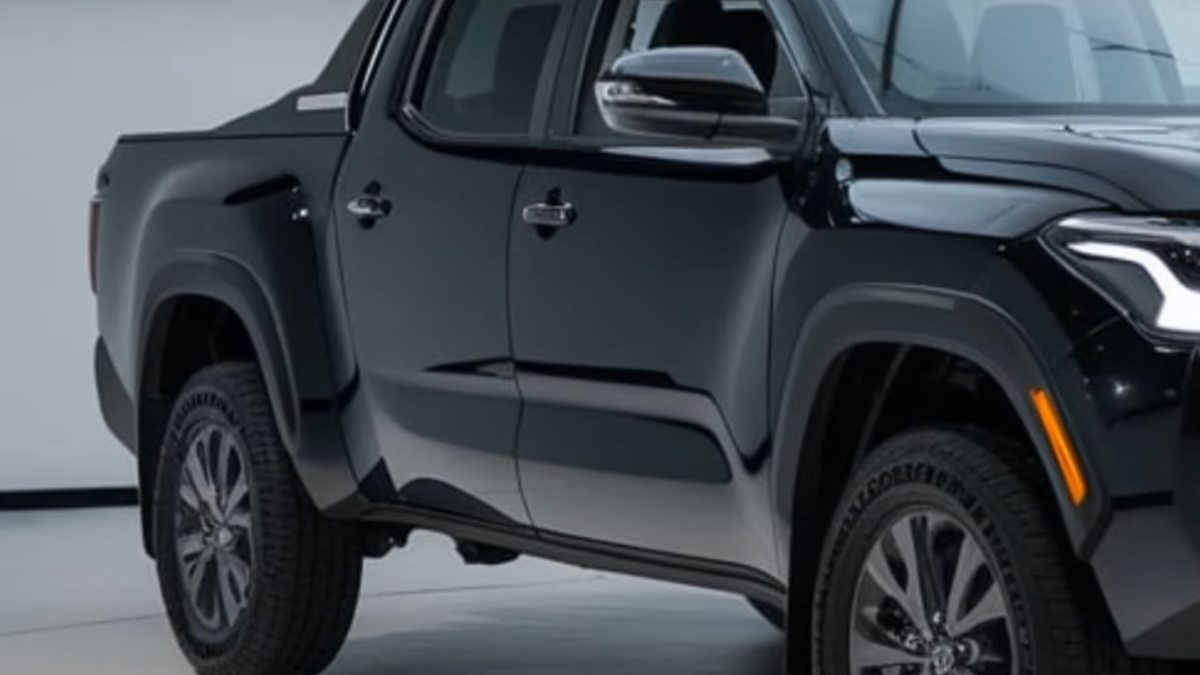 A picape Corolla chega para competir com rivais como Fiat Toro, Ram Rampage e Renault Niagara. O mercado de picapes intermediárias está cada vez mais disputado. (Foto de projeção)