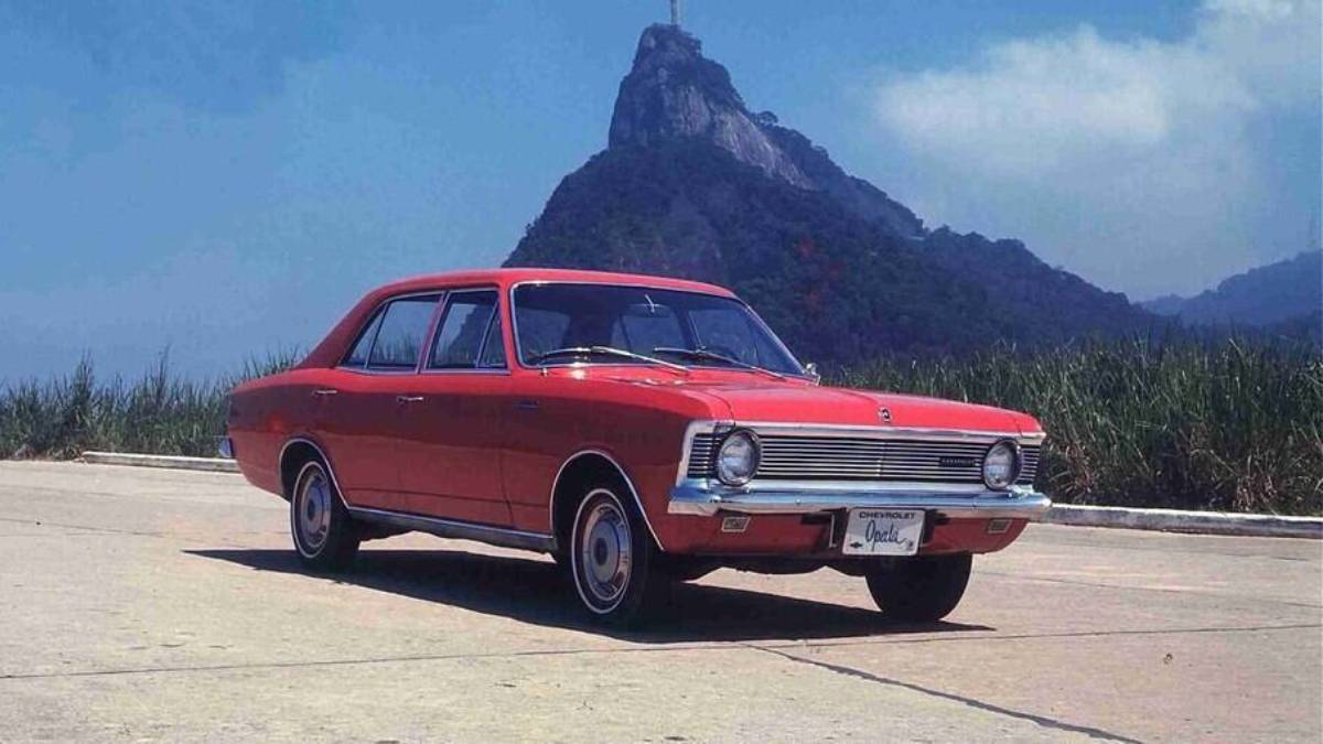 Chevrolet Opala (1968-1992): a General Motors também decidiu apostar em ter um carro sonho do consumo e trouxe o Opala, que viveu seu auge entre os anos 1970 e 1980. Foto: Divulgação/Chevrolet