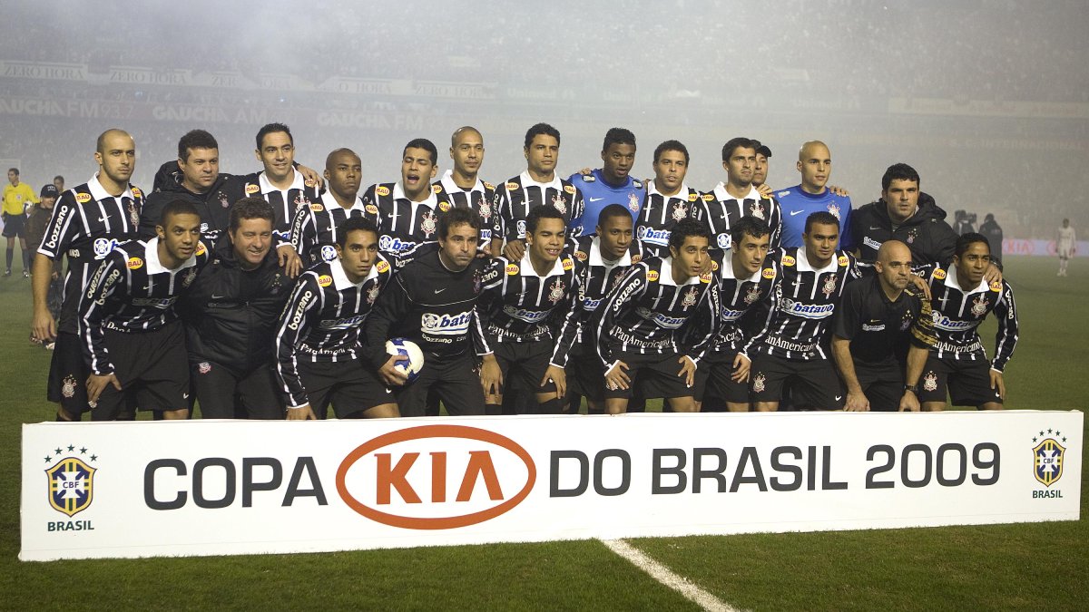 Invicto e com Ronaldo brilhando, o Corinthians superou o Santos e conquistou o Paulistão de 2009. Foto: Daniel Augusto Jr./Ag. Corinthians