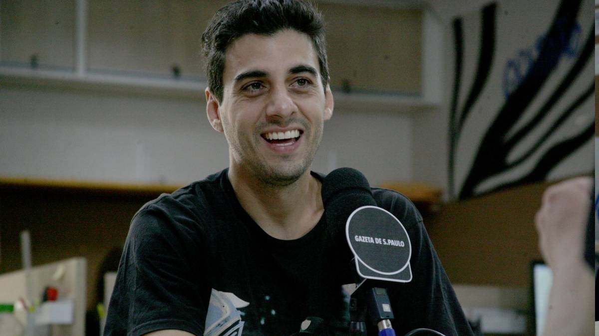 Fabio Brazza durante participação no podcast Direto da Gazeta/Thiago Neme/Gazeta de S. Paulo