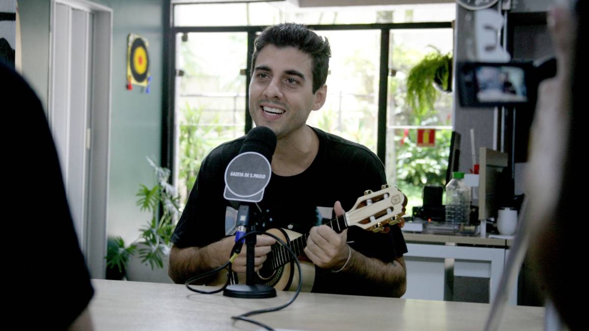 Fabio Brazza durante participação no podcast Direto da Gazeta/Thiago Neme/Gazeta de S. Paulo