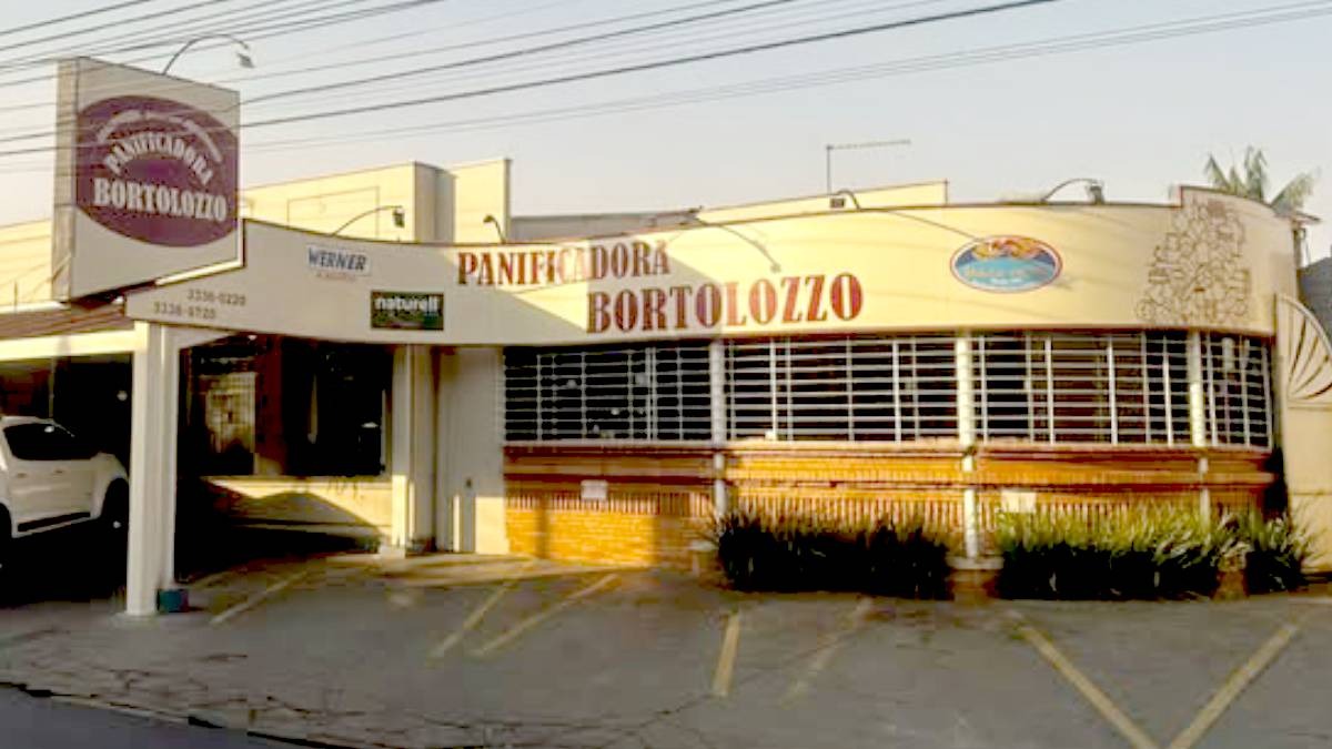 Padaria Bortolozzo se destaca pelo café da manhã e atendimento familiar. Foto: Reprodução/Facebook