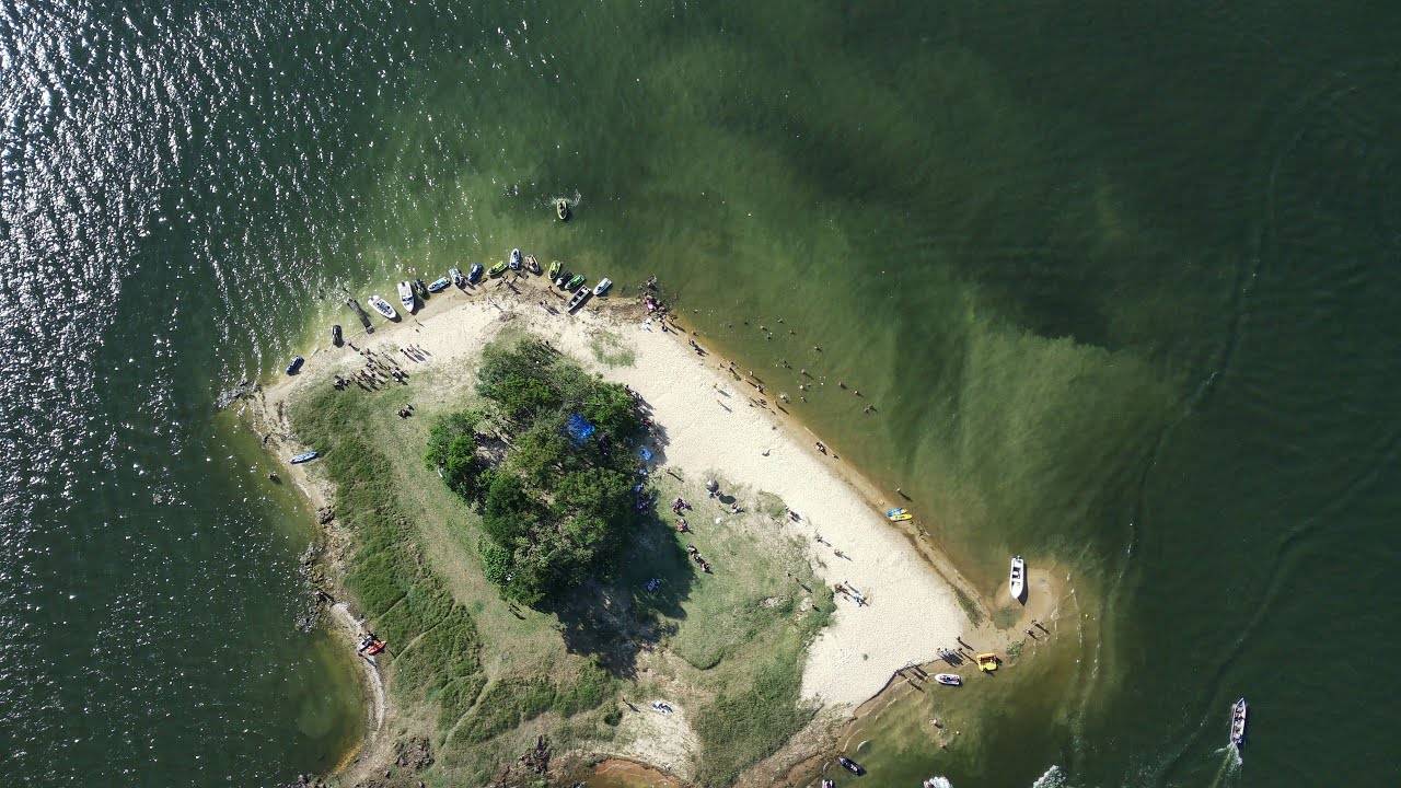 Ilha do Amor é um passeio acessível de bate-volta em São Paulo. Foto: Reprodução