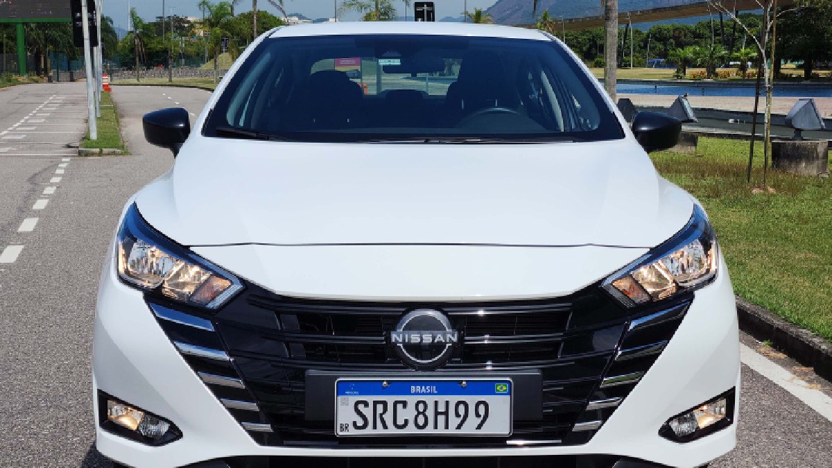 Sedã compacto Versa, produzido em Aguascalientes, no México, é o modelo de entrada da Nissan no mercado brasileiro.