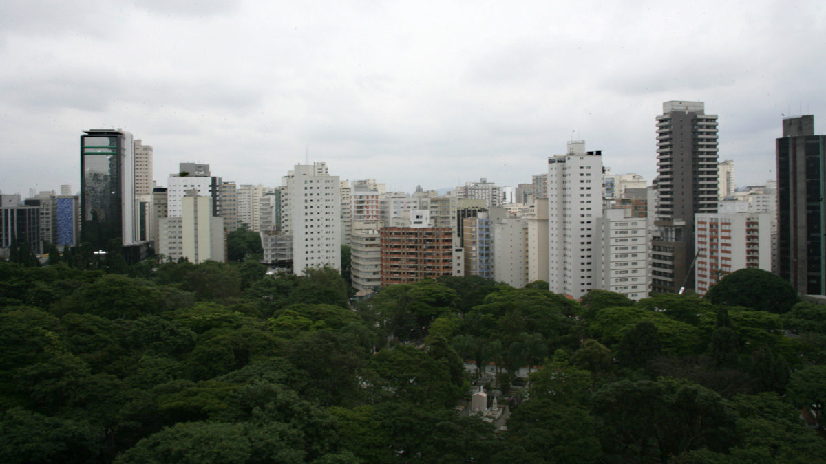 Para justificar a escolha da capital paulista como a metrópole mais horrorosa do Brasil, os avaliadores do site consideraram critérios como pobreza, violência, poluição e o famoso trânsito - (Thiago Neme/Gazeta de S.Paulo)