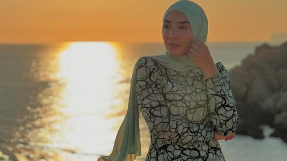 Mariam ter orgulho de usar hijab (Foto: Reprodução/Instagram)
