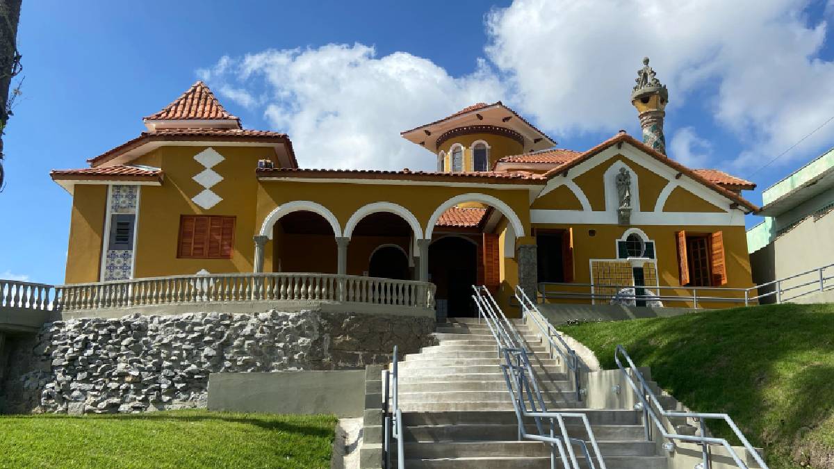 Além da exposição sobre a história local, o castelo já abrigou mostras itinerantes sobre a realidade das favelas