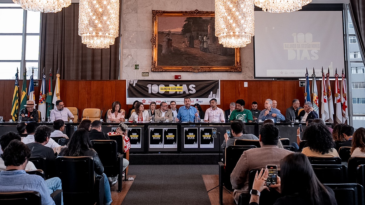 Vereadores do PT, PSOL, PSB e Rede fizeram um ato conjunto na Câmara de São Paulo na manhã desta segunda/Leandro Paiva/Divulgação