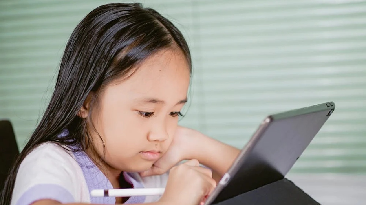 Chamada "geração tablet" sofre com diversos problemas de aprendizado. Imagem: Ryan Delfin/Pexels