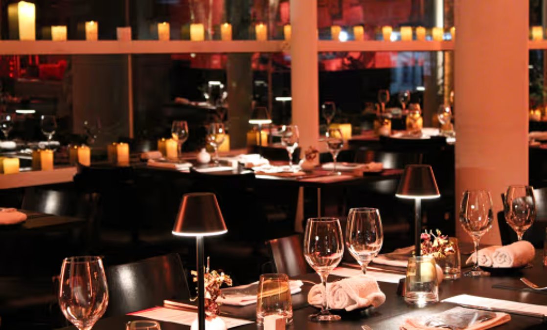 Restaurante oferece entrada, prato principal e sobremesa. Bebidas são vendidas à parte. Divulgação.
