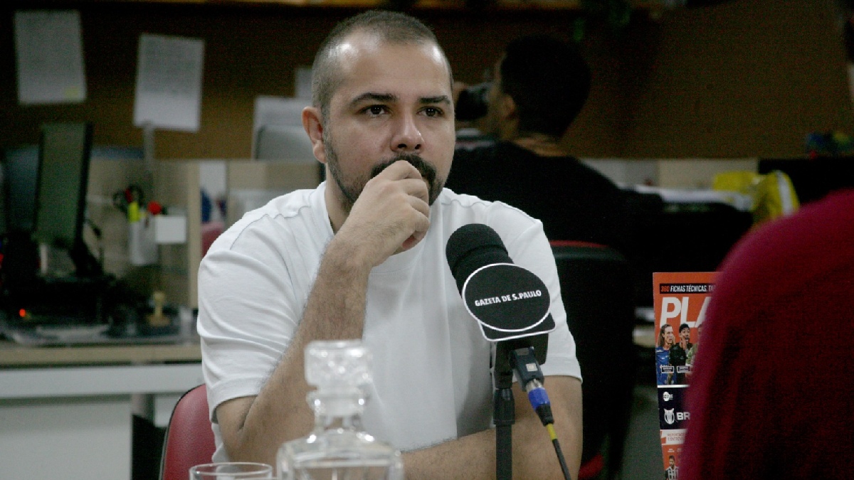 Luiz Felipe Castro, redator-chefe da Revista Placar, participou do podcast G+ Esportes, na redação da Gazeta, e contou mais informações sobre os novos programas, edições históricas e entrevistas exclusivas - (Thiago Neme/Gazeta de S.Paulo)