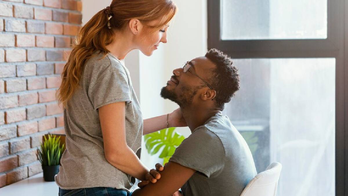 Para alguns, o silêncio é um problema. Para outros, é a chave da harmonia. Foto: Freepik
