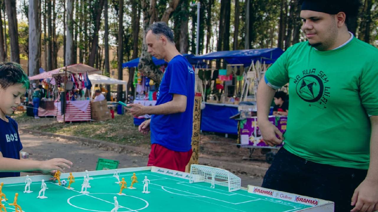 Brincadeira clássica do futebol de mesa. Foto: Divulgação