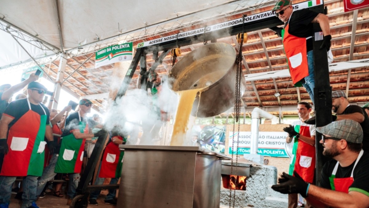 Tombo da Polenta resgata antigos rituais das famílias italianas. /Foto: Mayra Merlyn/PMV