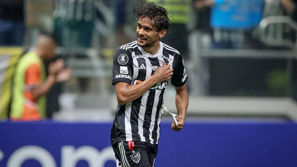 Scarpa já disputou 77 partidas pelo clube, marcando nove gols e dando 16 assistências. /Foto: Pedro Souza/Atlético-MG