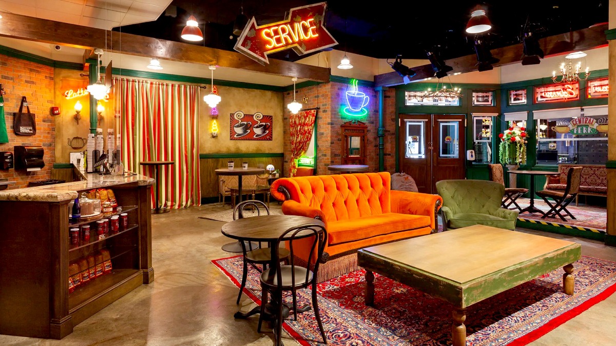 A exposição Friends fez sua estreia no Shopping Cidade São Paulo e vai até a próxima segunda-feira (6/4). Os ingressos estão disponíveis a partir de R$ 39,90, durante a semana, e a partir de R$ 54,90 nos fins de semana. Divulgação.