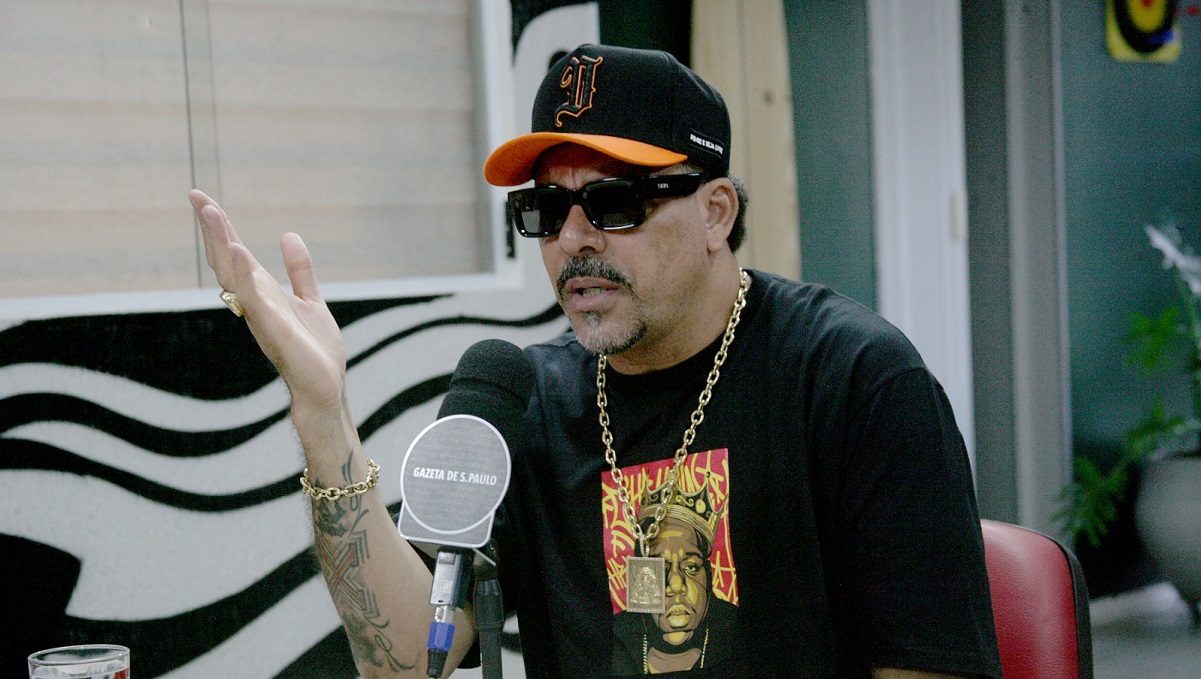 O rapper Dexter, durante participação no podcast Direto da Gazeta/Thiago Neme/Gazeta de S. Paulo