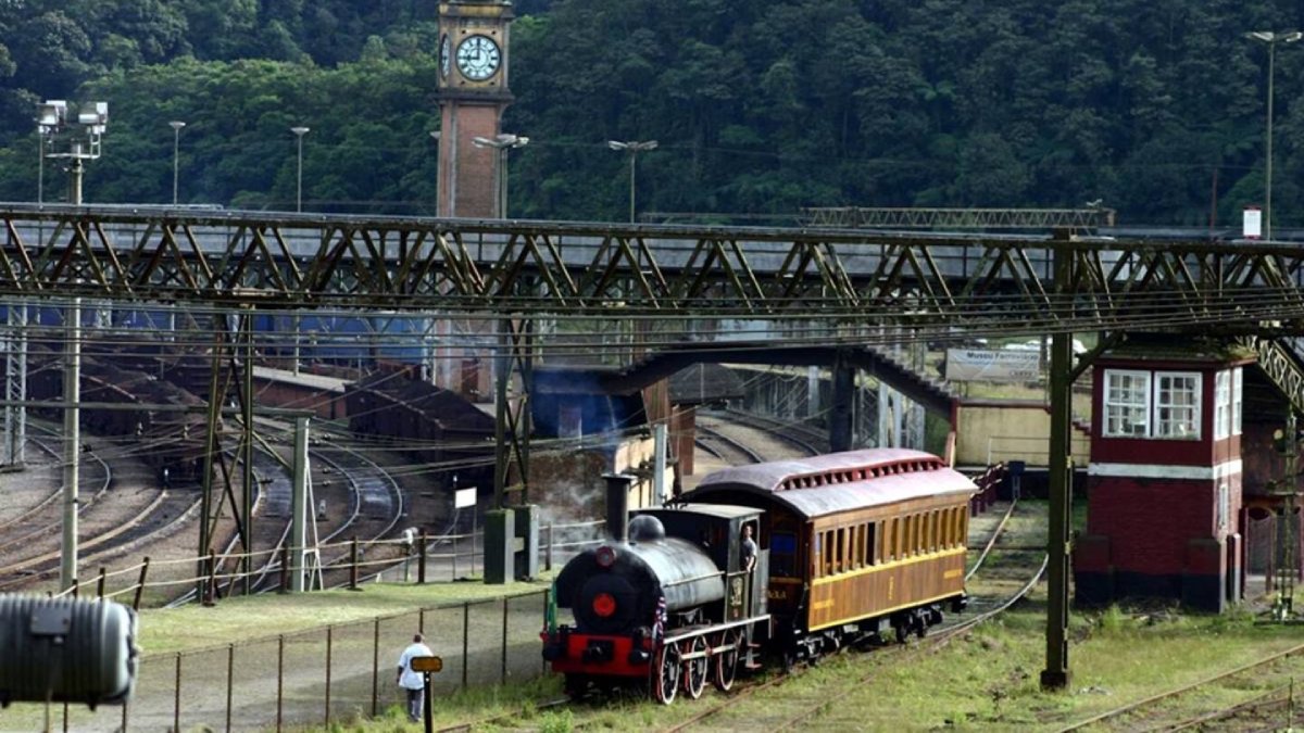 Distrito pertencente a Santo André, Paranapiacaba guarda a memória dos imigrantes ingleses que chegaram ao Brasil em 1867 para construir a estrada de ferro paulista. Foto: Divulgação