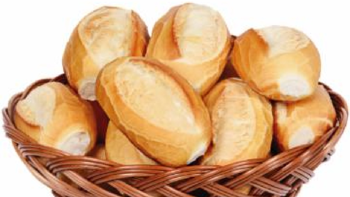 Pão possui mais calorias, mas menor índice glicêmico. Imagem: MuriloLegal02/Wikimedia Commons