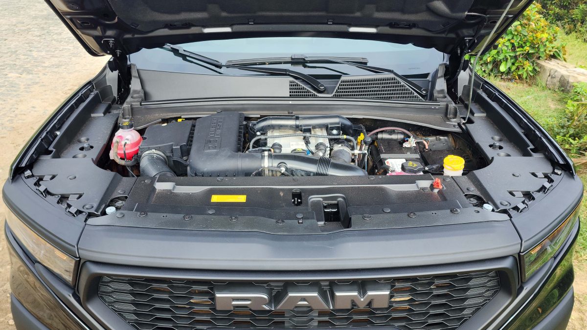 Com o novo motor 2.2, a potência da Rampage a diesel aumentou de 170 para 200 cavalos e o torque cresceu de 38,8 para 45,9 kgfm. /Foto: Luiza Kreitlon/AutoMotrix