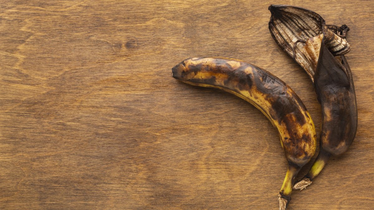 As bananas apodrecem rapidamente, mas uma técnica ajuda a deixar esse processo mais lento