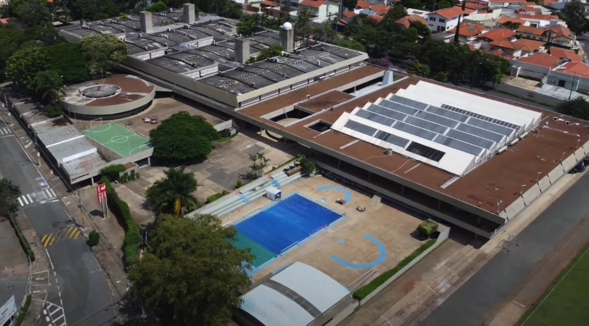 A cidade atrai moradores e empresas, o que eleva os preços de aluguéis, alimentação, transporte e lazer. Para uma família de quatro pessoas, o custo mensal ultrapassa R$ 13,4 mil.