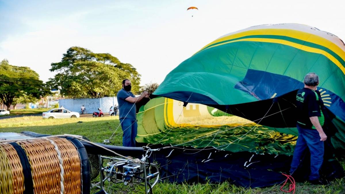 Segundo a Confederação Brasileira de Balonismo (CBB), a expectativa é de que o evento reúna milhares de pessoas ao longo dos três dias. Copa do Brasil de Balonismo Rio Claro/Divulgação-PMRC