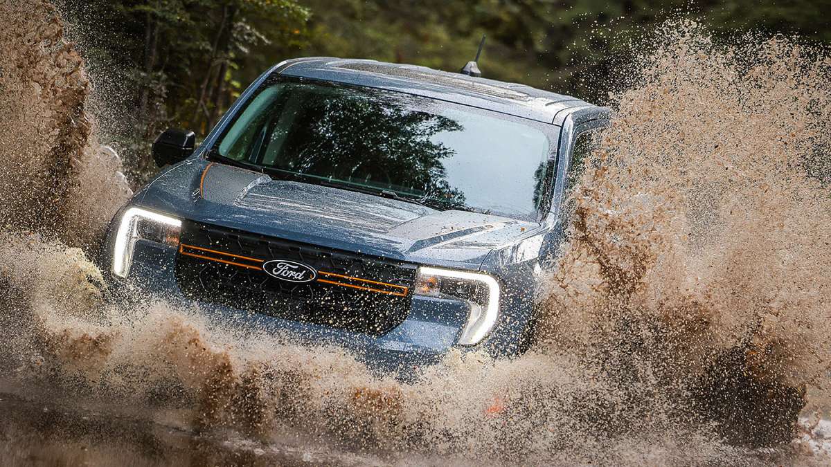 Maverick Lariat Black e a off-road Tremor são equipadas com o motor 2.0 EcoBoost turbo a gasolina. /Foto: Divulgação