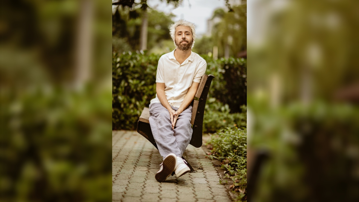 Ele se baseia em sua própria história e desenvolvimento com artista para as músicas. Foto Divulgação/Renan Yudi