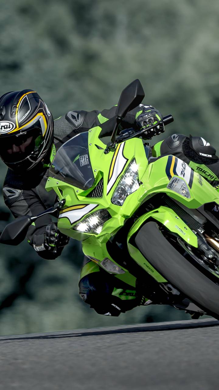 Nova Ninja ZX-4RR chega ao Brasil com 80 cv e tecnologia de pista