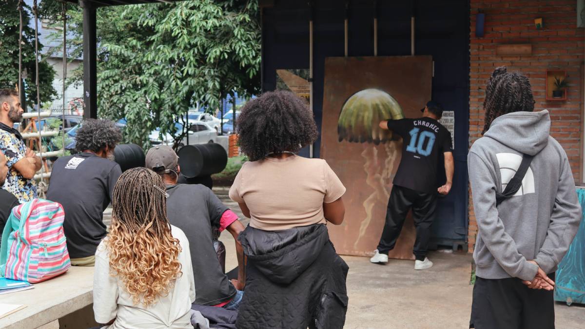Convidados desses encontros serão grandes nomes do rap nacional e da poesia falada, além de pessoas que pesquisam música, cultura de resistência e transformação por meio da arte.