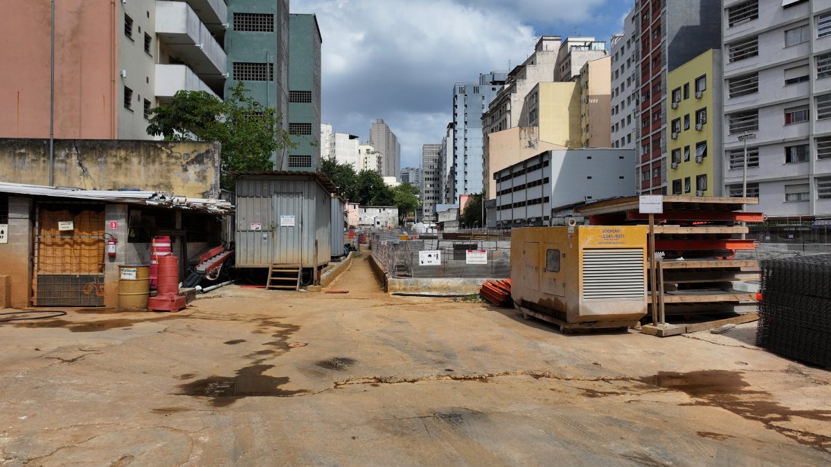 'Atraso' no progresso das obras é reflexo de um trâmite envolvendo vestígios arqueológicos. /Foto: Divulgação/Linha Uni