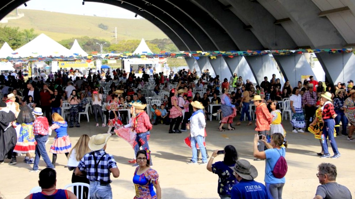 Haverá apresentação de grupos já conhecidos do público, como a Corporação Musical Santa Cecília, a Orquestra de Violeiros de Itatiba e a Quadrilha da Melhor Idade. Divulgação/PMI