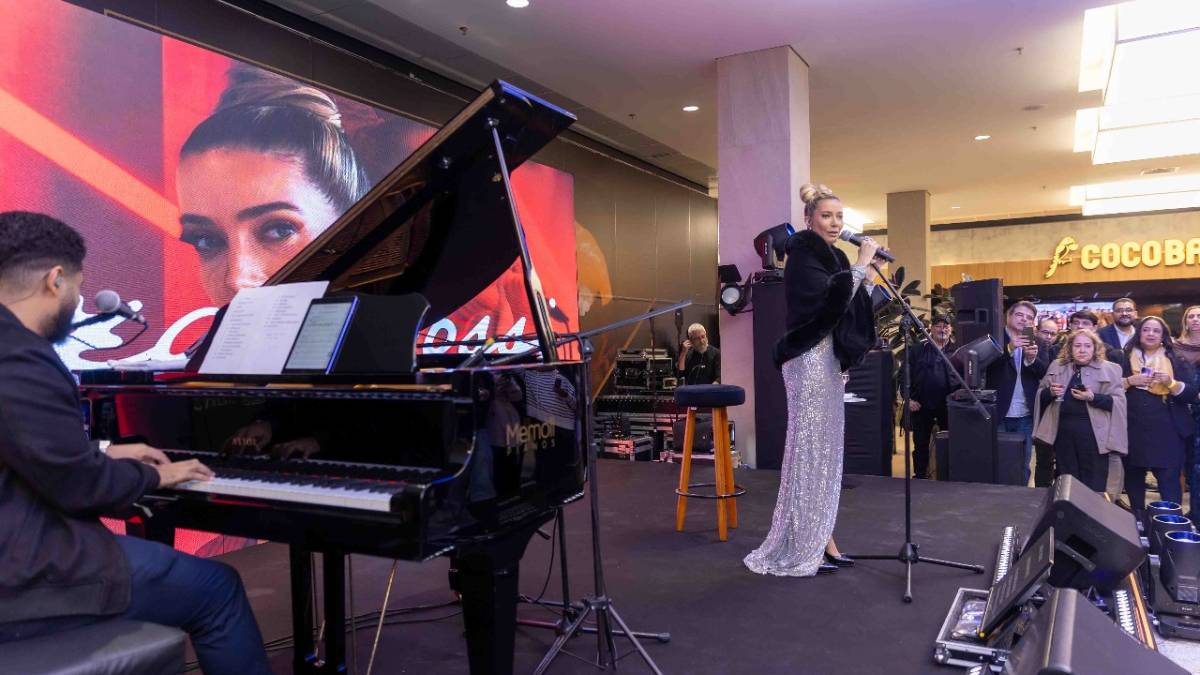 Inauguração teve show da cantora Luiza Possi. /Divulgação/Koi Company