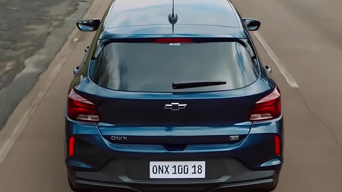 Onix "100 Anos" foi desenvolvido com base na única configuração 1.0 aspirada disponível na linha 2026. /Foto: Divulgação
