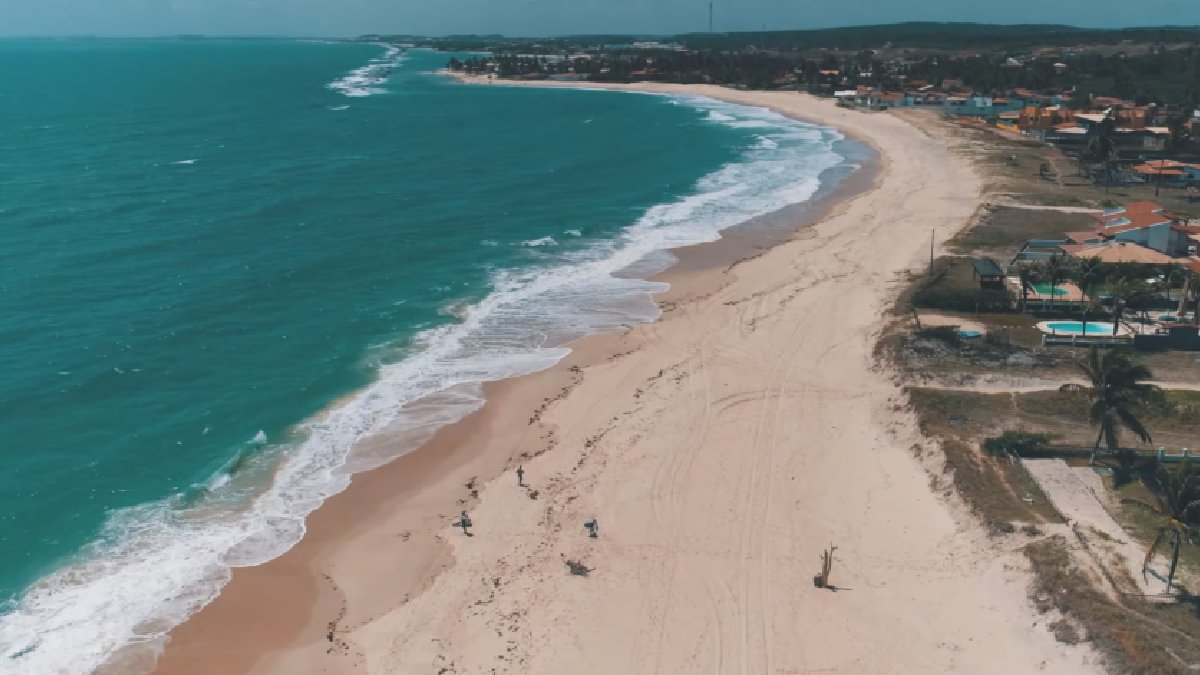No litoral do Rio Grande do Norte, Barra de Tabatinga, localizada a cerca de 40 km ao sul da capital de Natal