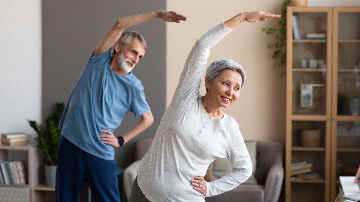 Fazer exercícios ajuda no cansaço saudável, fundamental para o sono