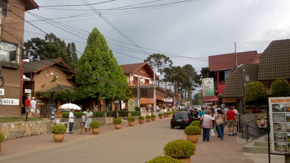 Monte Verde, a "Suíça de Minas": com chalés rústicos, clima frio e paisagens que lembram a Europa, o vilarejo encanta visitantes na Serra da Mantiqueira.
