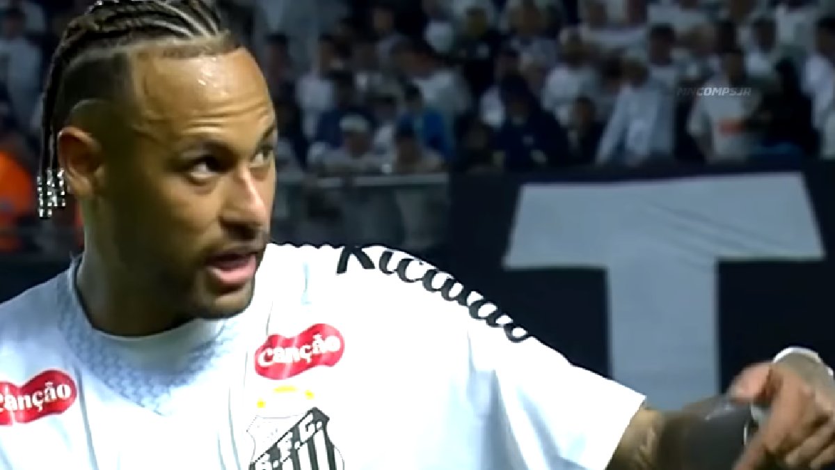 Essa semana, após uma derrota do Santos no Campeonato Brasileiro, Neymar protagonizou mais uma cena contraditória