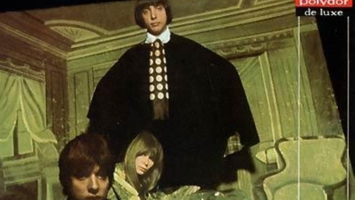 9) Os Mutantes - Os Mutantes (1968, Polydor) - Um disco que já nasceu vencedor mesmo sendo o primeiro álbum da banda.