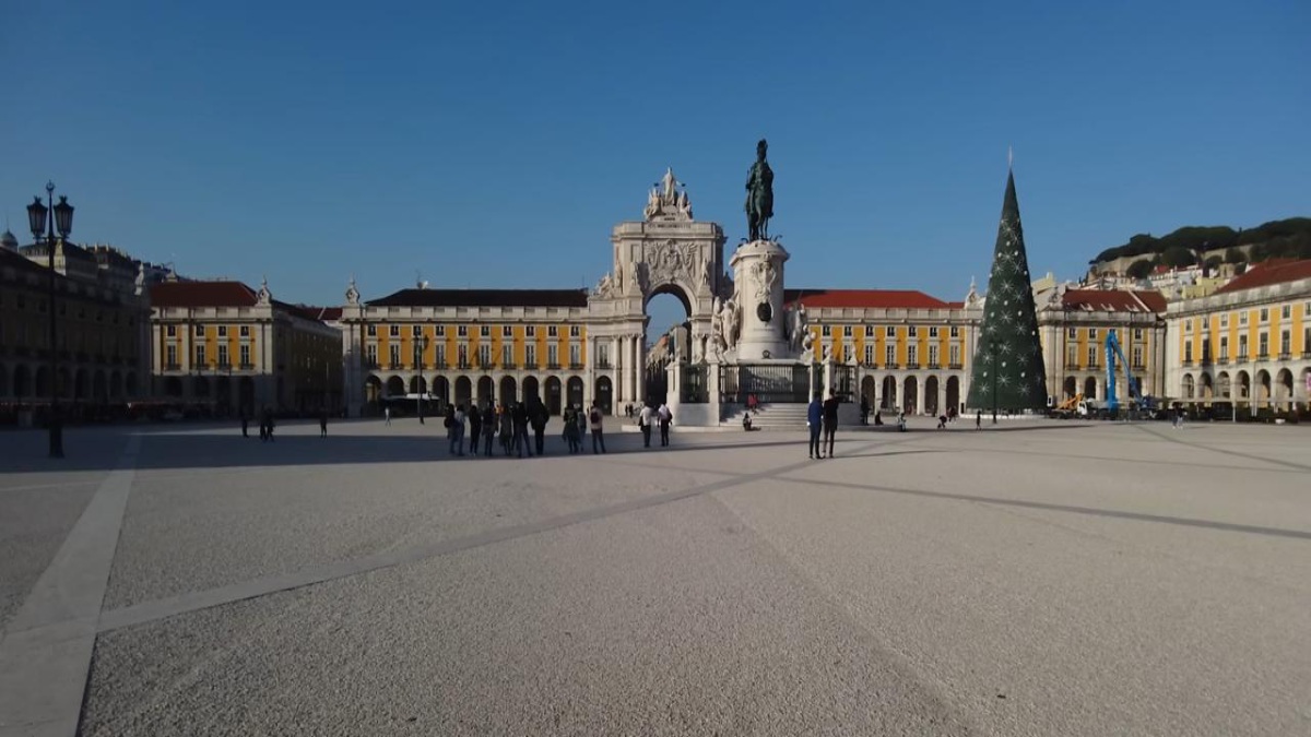 Portugal oferece uma arquitetura antiga e proximidade quanto a língua